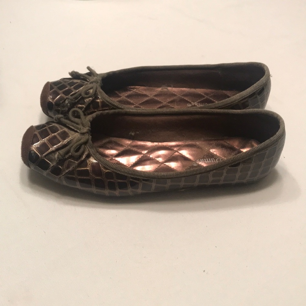 Shoes - Picture 2 of 2